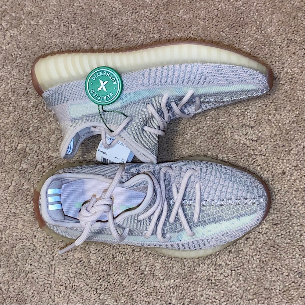 Yeezy Boost 350 V2 Citrin (Non-Reflective) NWT